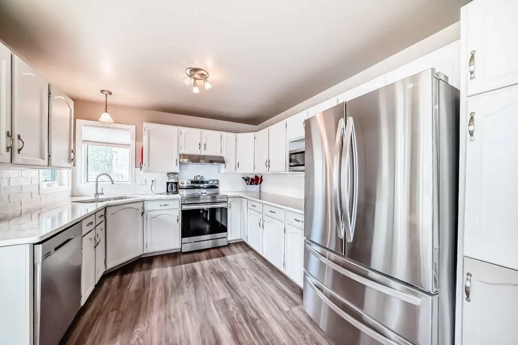 481 Sunmills Drive SE Calgary AB T2X 2T5
