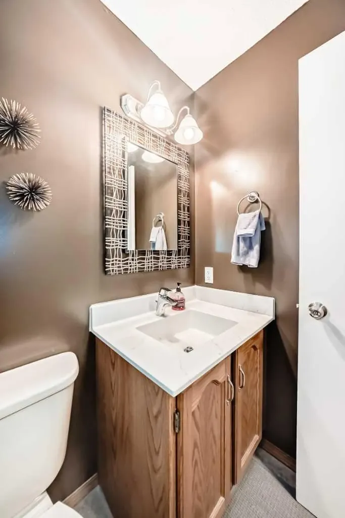 481 Sunmills Drive SE Calgary AB T2X 2T5