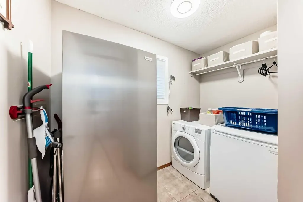 481 Sunmills Drive SE Calgary AB T2X 2T5