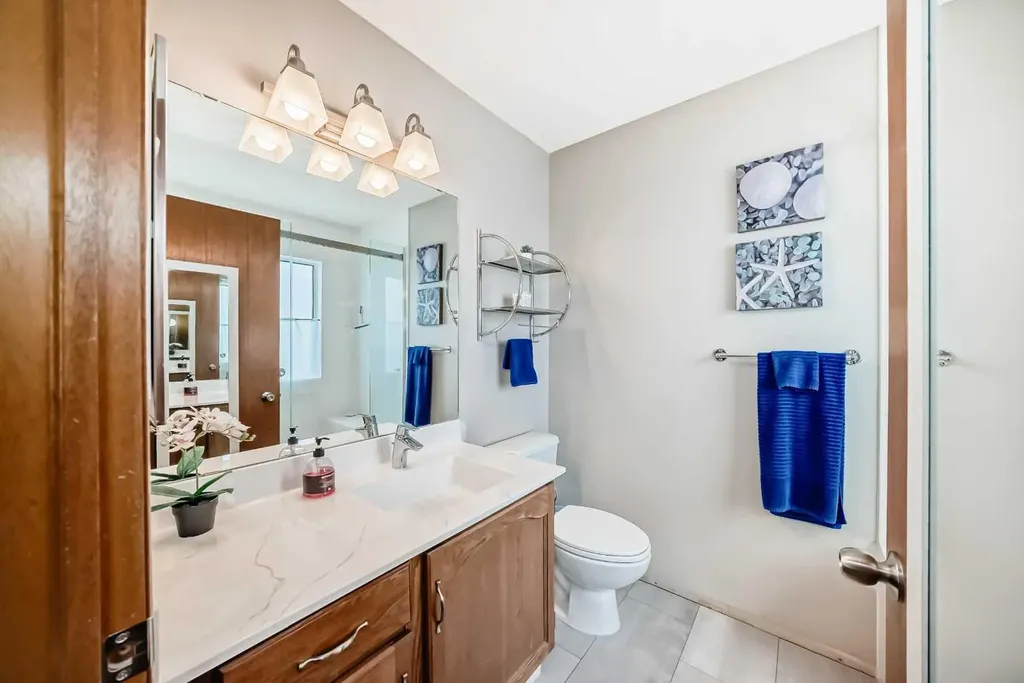 481 Sunmills Drive SE Calgary AB T2X 2T5