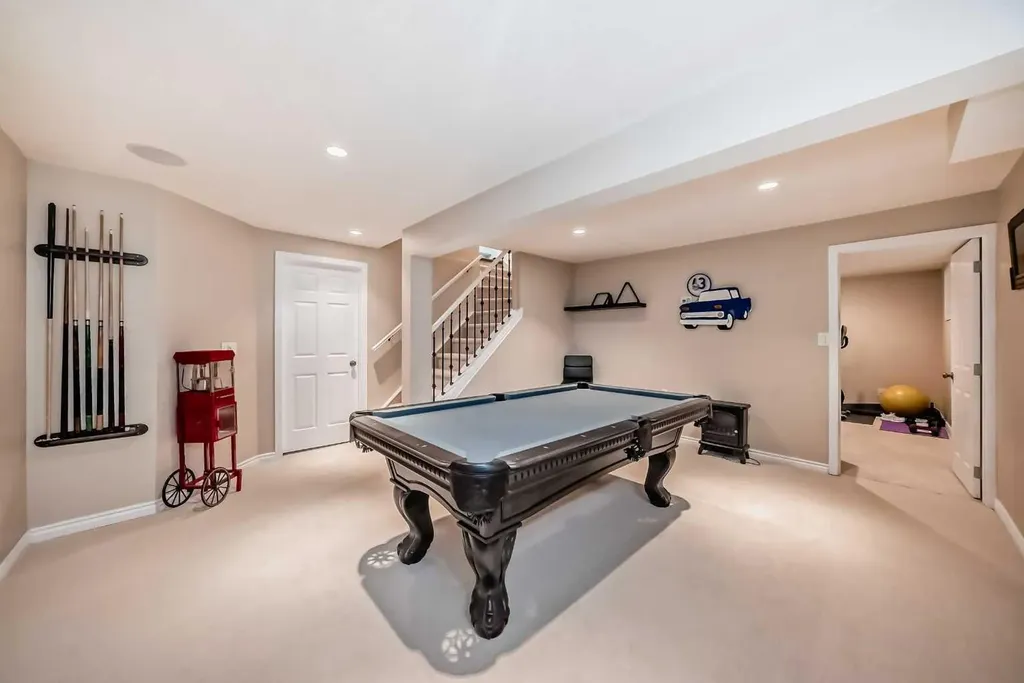 481 Sunmills Drive SE Calgary AB T2X 2T5