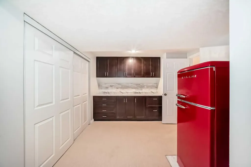 481 Sunmills Drive SE Calgary AB T2X 2T5