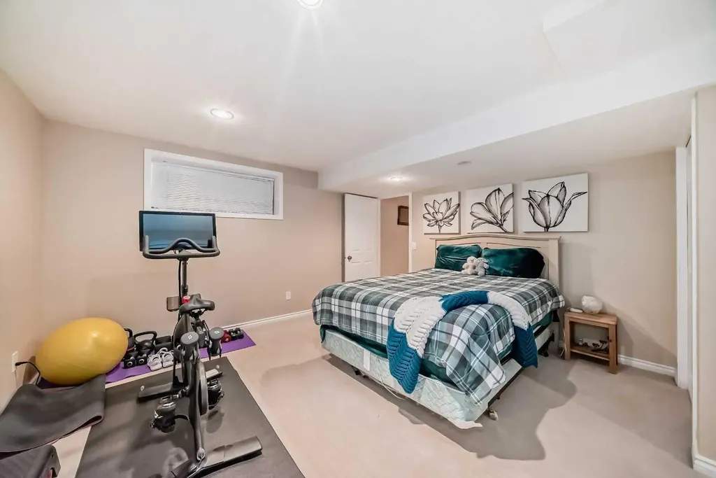 481 Sunmills Drive SE Calgary AB T2X 2T5