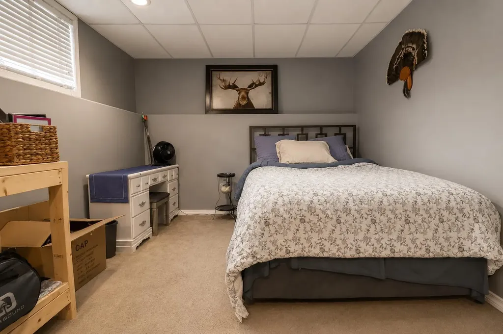 8818 65 Avenue Grande Prairie AB T8W 2X5