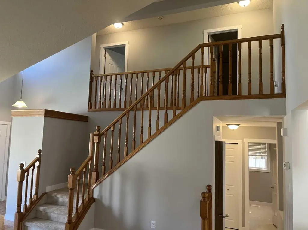 308 Downey Place Okotoks AB T1S 1H3