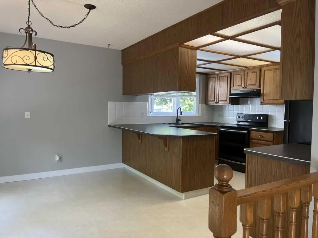 308 Downey Place Okotoks AB T1S 1H3