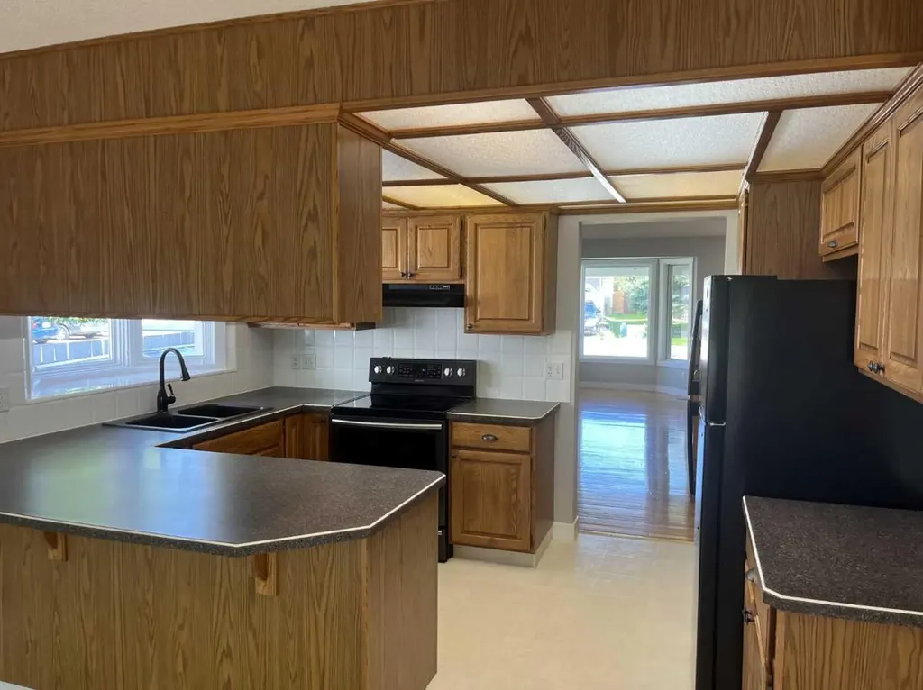 308 Downey Place Okotoks AB T1S 1H3