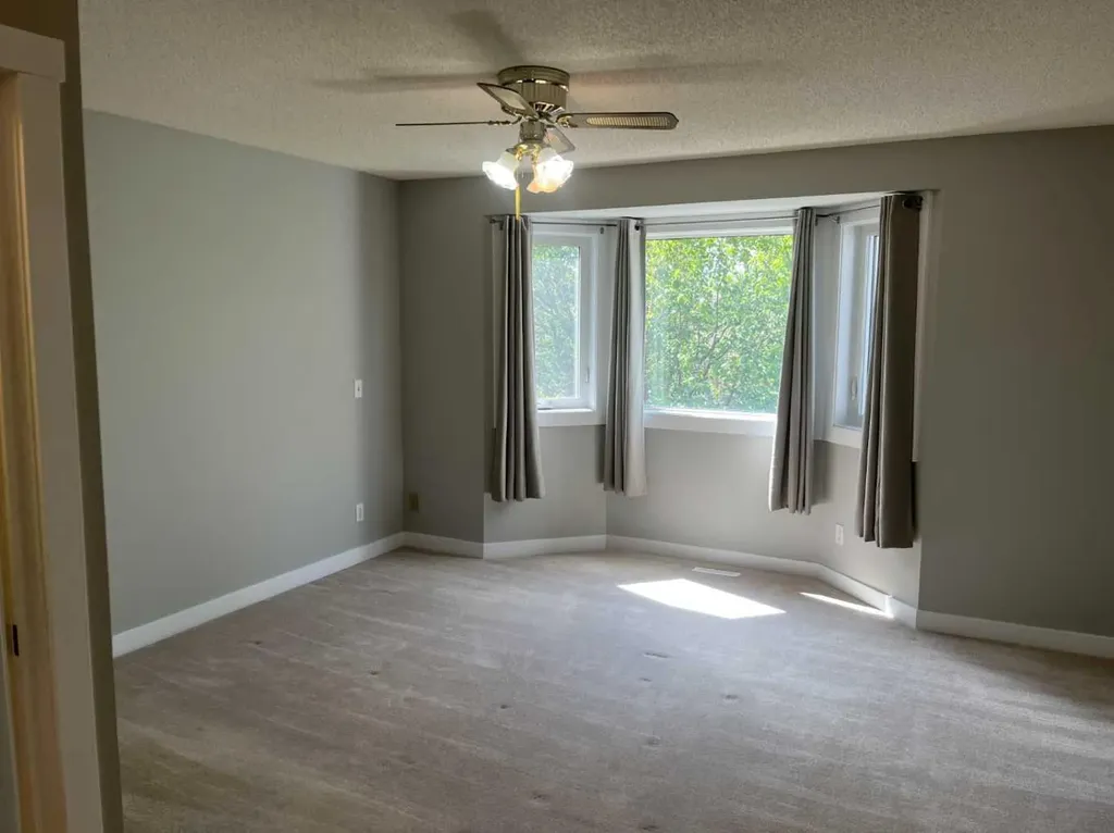 308 Downey Place Okotoks AB T1S 1H3