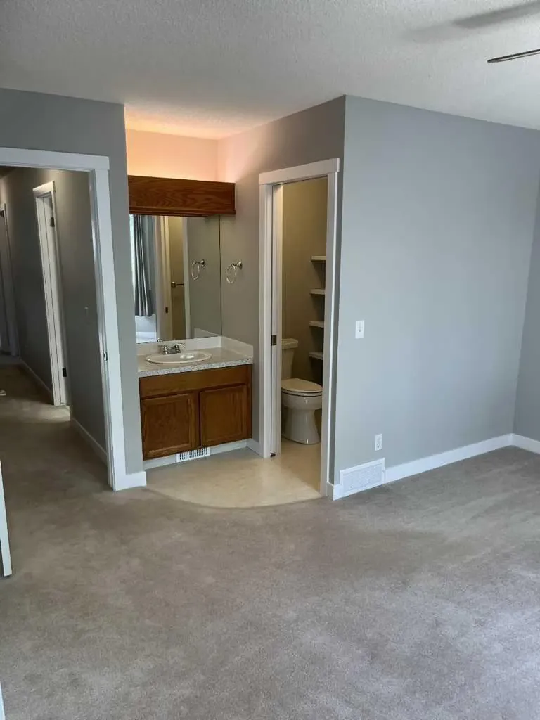 308 Downey Place Okotoks AB T1S 1H3