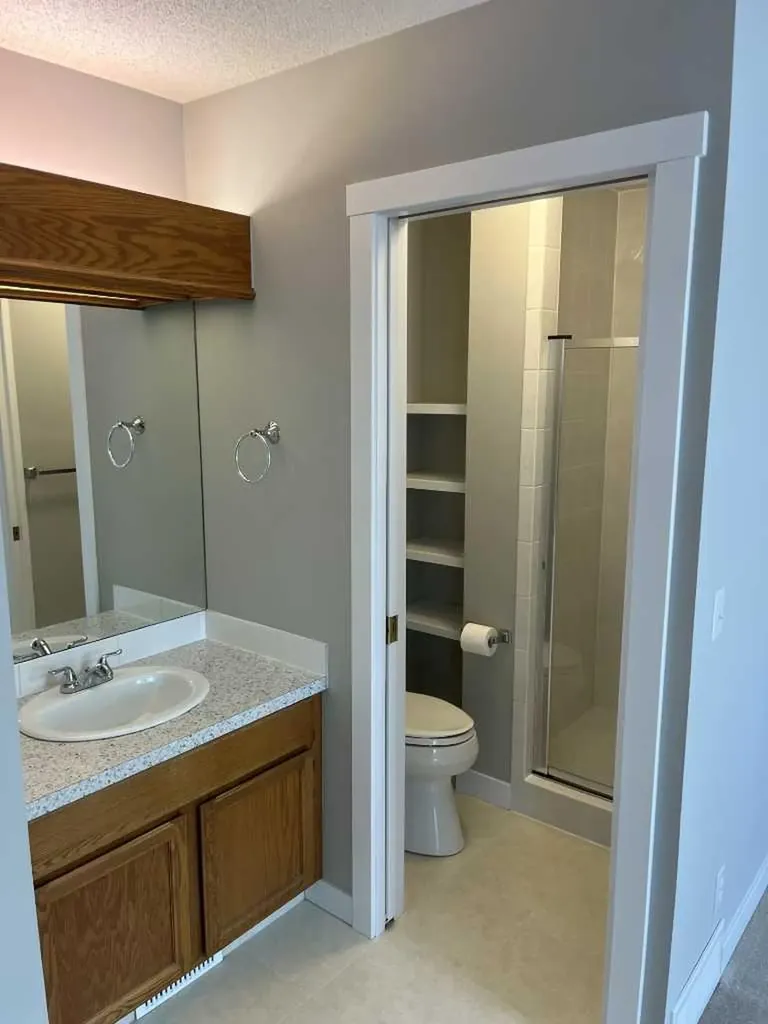 308 Downey Place Okotoks AB T1S 1H3