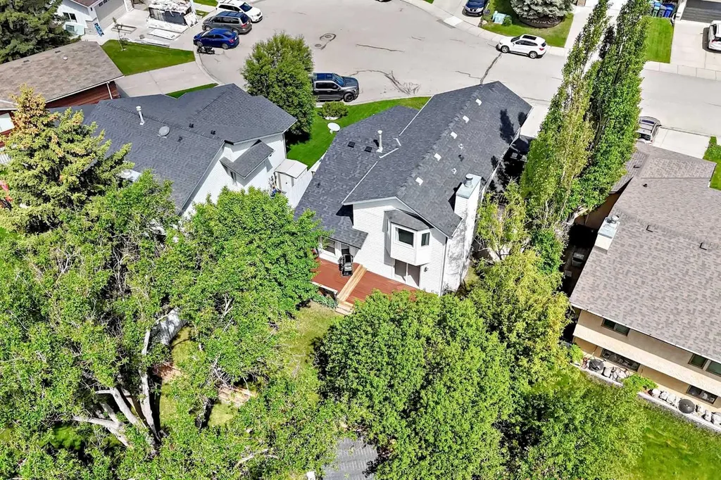 308 Downey Place Okotoks AB T1S 1H3