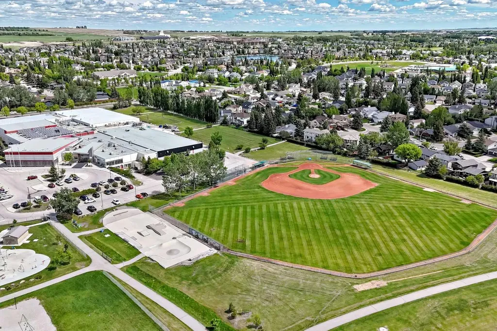 308 Downey Place Okotoks AB T1S 1H3