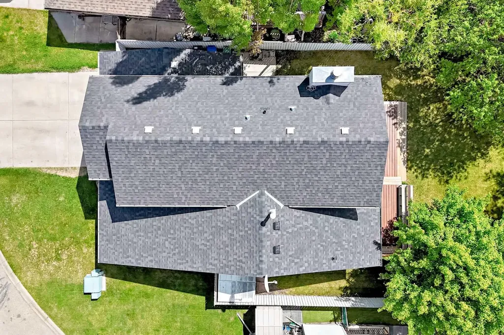 308 Downey Place Okotoks AB T1S 1H3