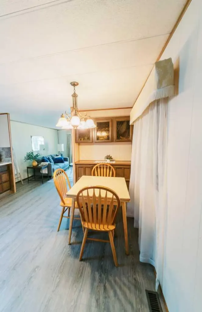 6103 Spruce Drive Stettler AB T4K 1G5