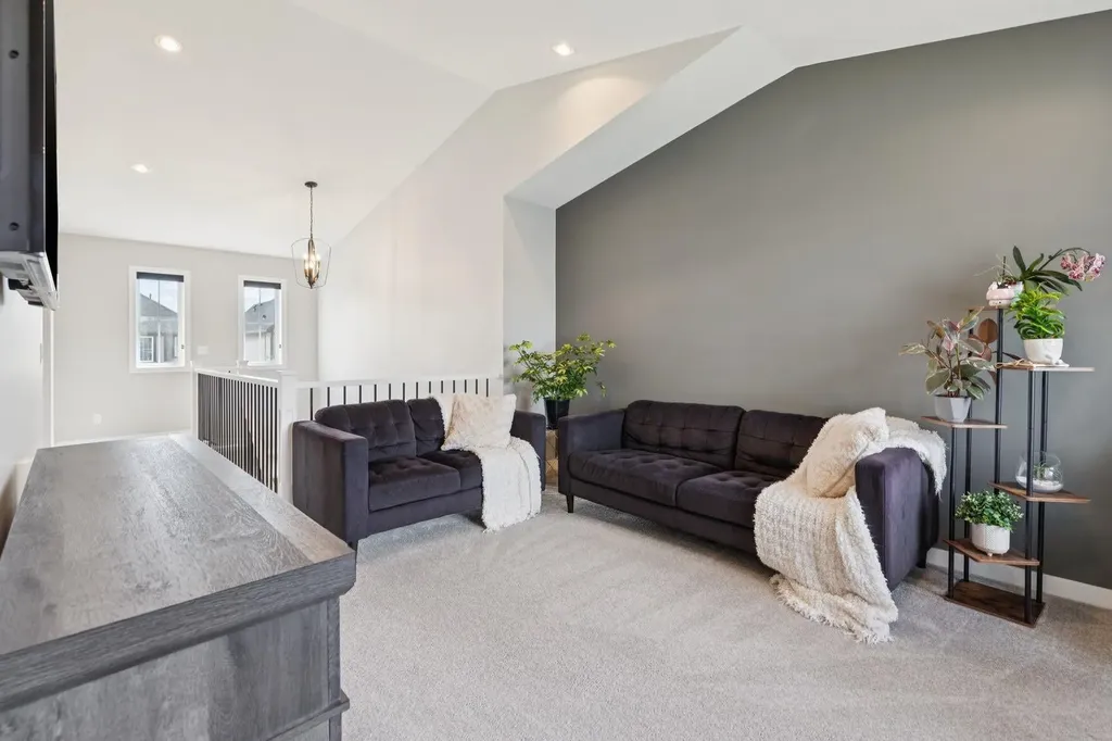 67 Coopersfield Park SW Airdrie AB T4B 4K8
