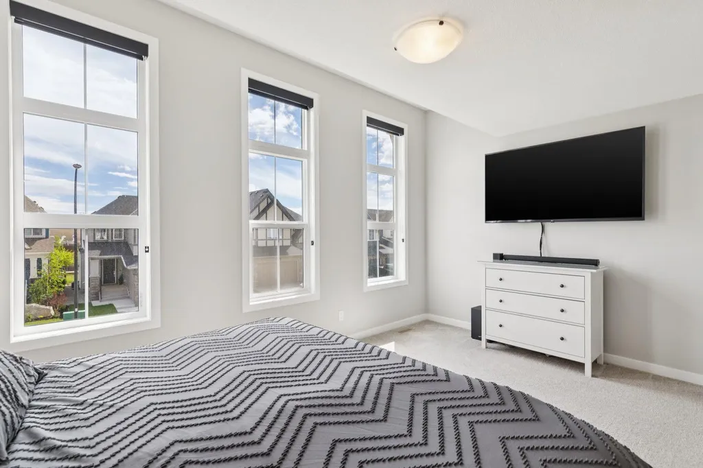 67 Coopersfield Park SW Airdrie AB T4B 4K8