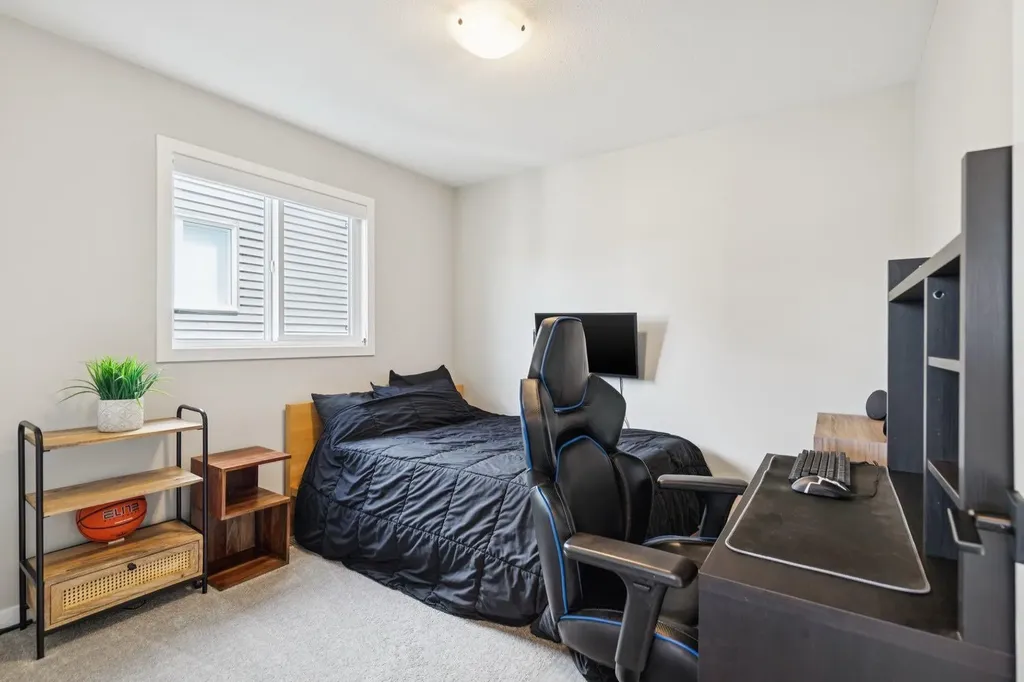 67 Coopersfield Park SW Airdrie AB T4B 4K8