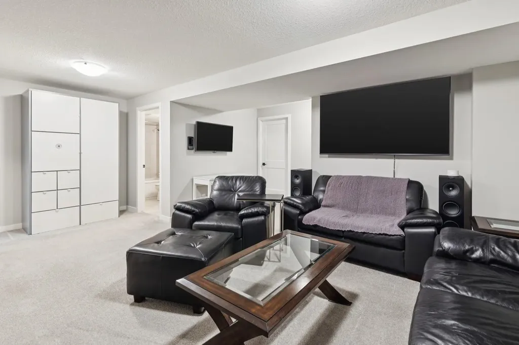 67 Coopersfield Park SW Airdrie AB T4B 4K8