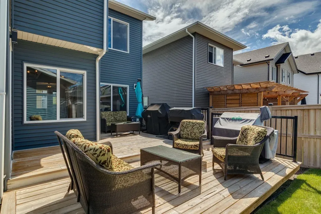 67 Coopersfield Park SW Airdrie AB T4B 4K8