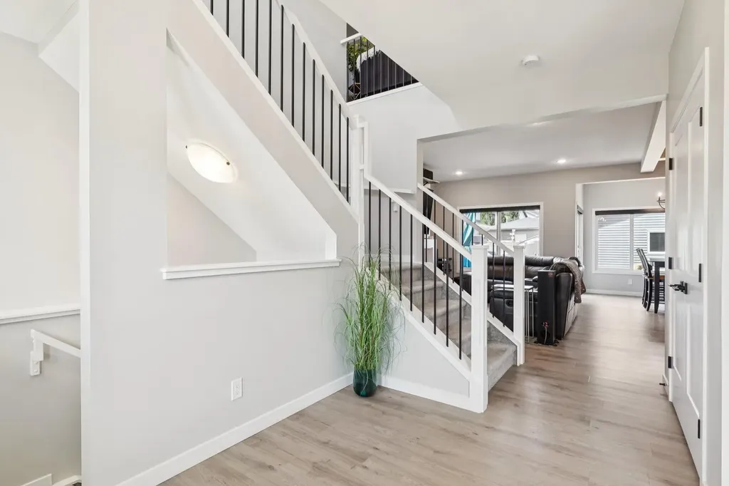 67 Coopersfield Park SW Airdrie AB T4B 4K8