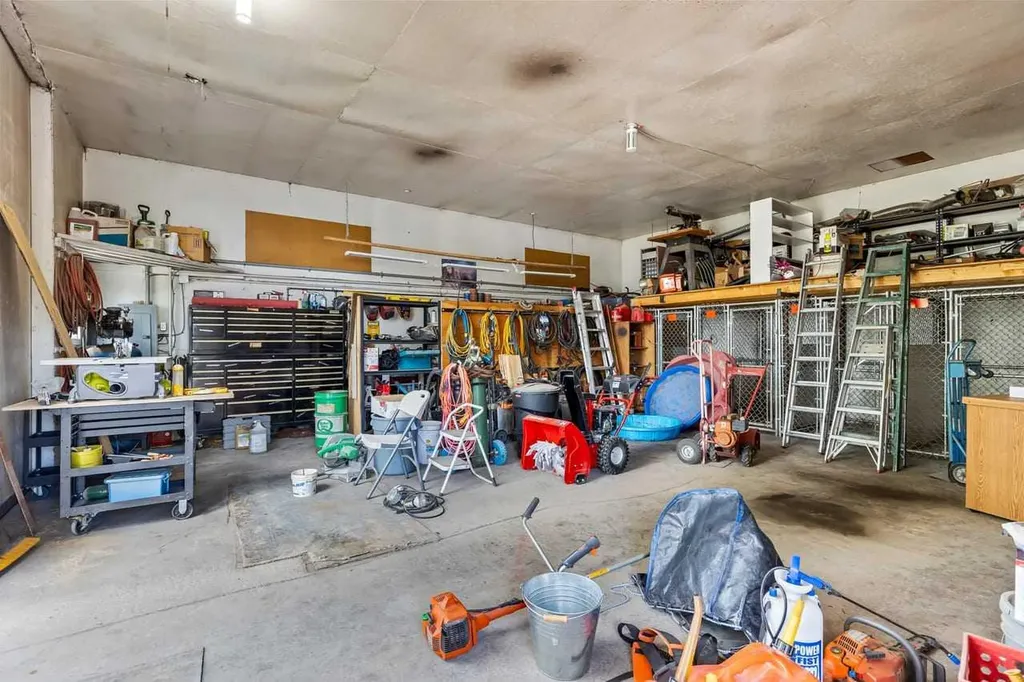 80060 475 Avenue E Rural Foothills County AB T1V1M3