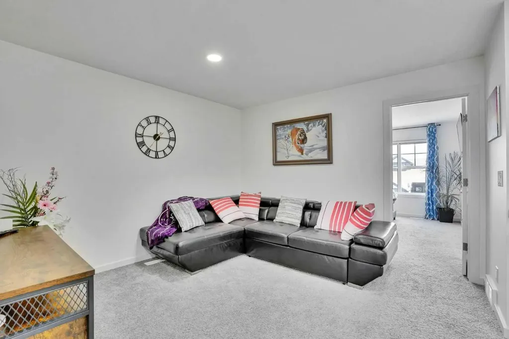 195 Savoy Landing SE Calgary AB T3M 2M6