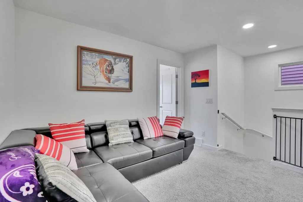 195 Savoy Landing SE Calgary AB T3M 2M6