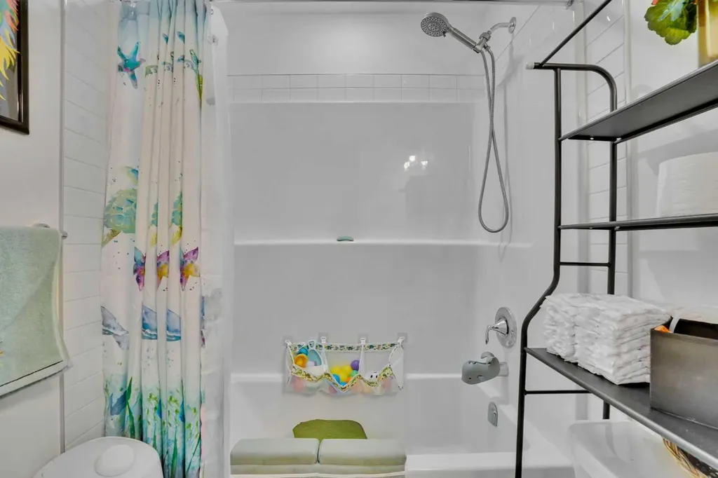 195 Savoy Landing SE Calgary AB T3M 2M6
