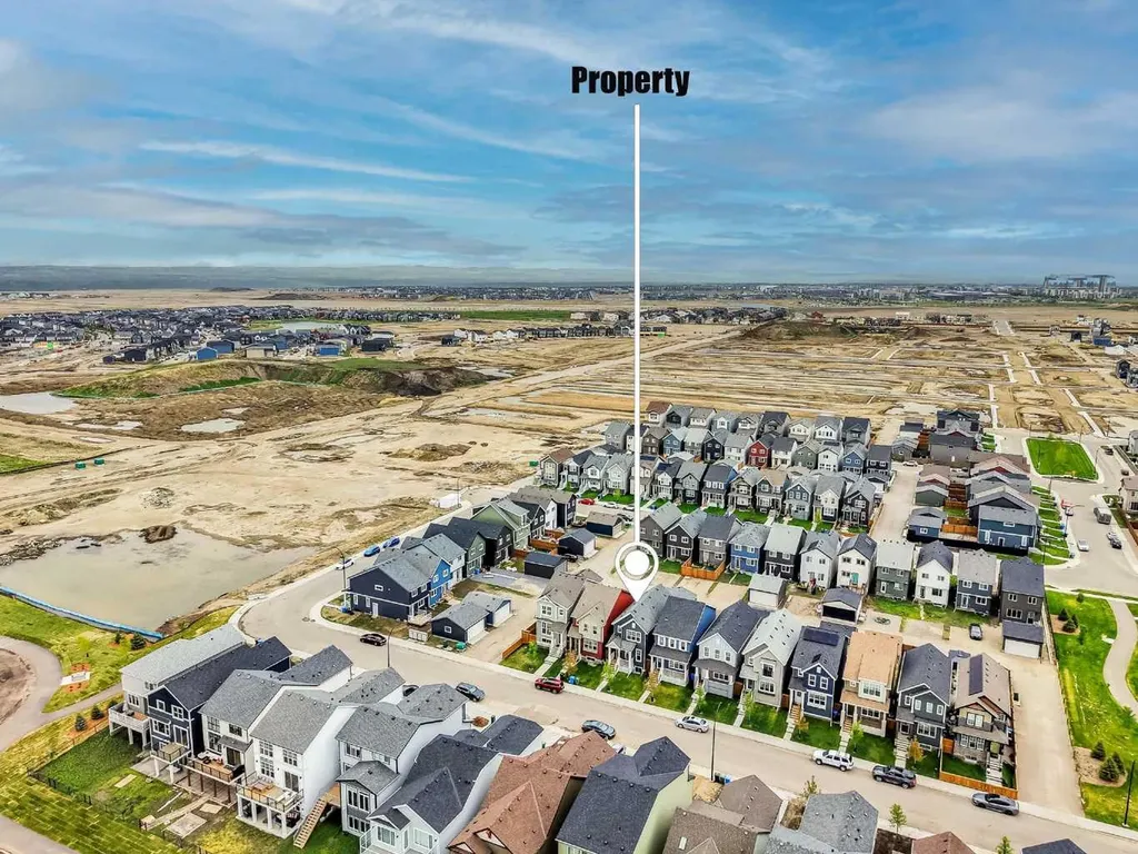 195 Savoy Landing SE Calgary AB T3M 2M6