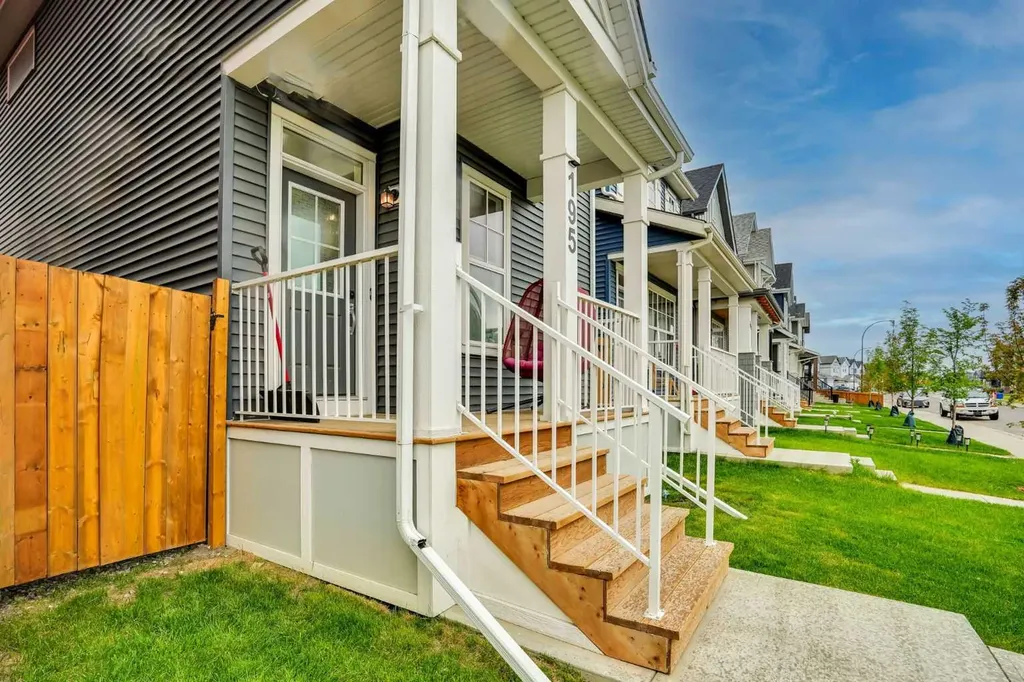 195 Savoy Landing SE Calgary AB T3M 2M6
