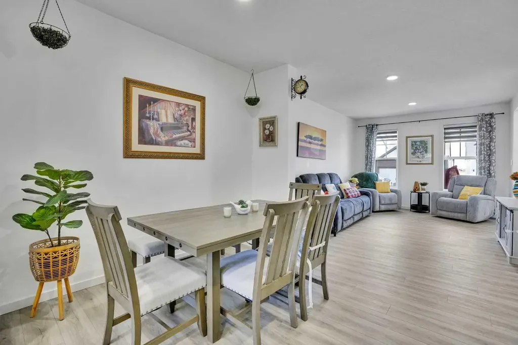 195 Savoy Landing SE Calgary AB T3M 2M6