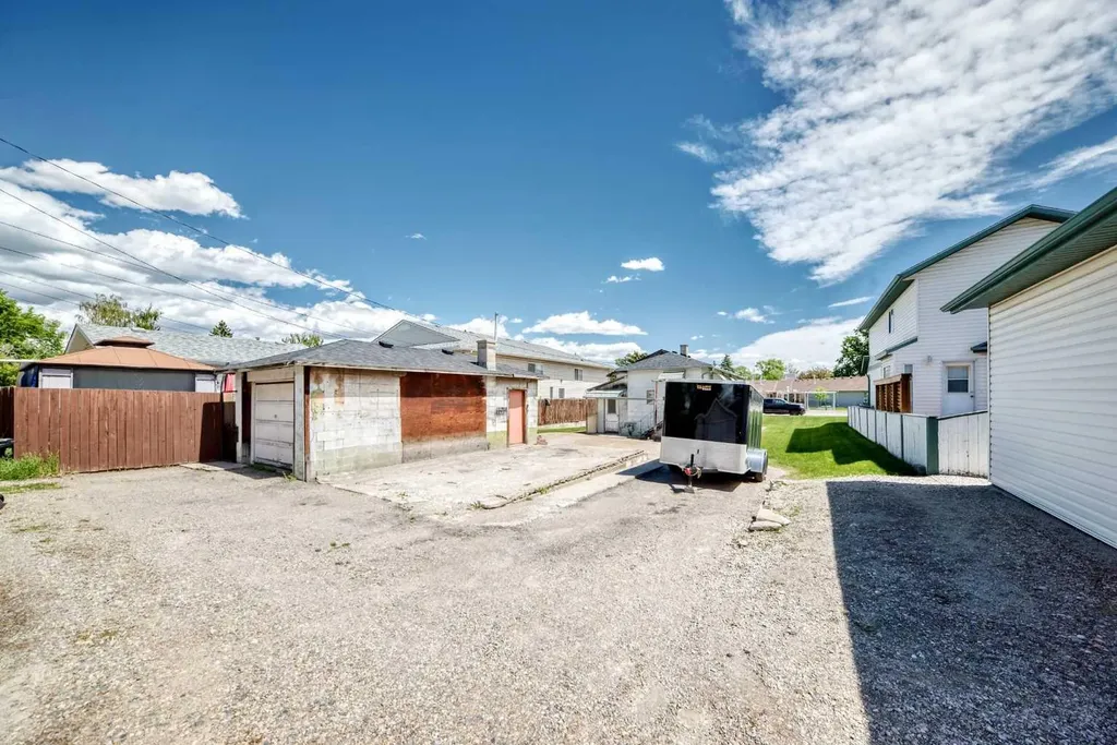 6639 19 Street SE Calgary AB T2C 0P1