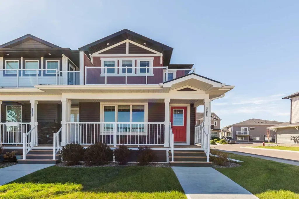 210 Firelight Way W Lethbridge AB T1J 5T3
