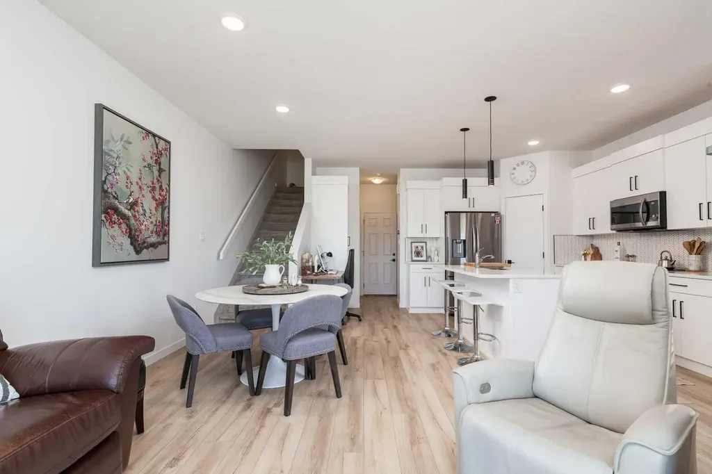 210 Firelight Way W Lethbridge AB T1J 5T3