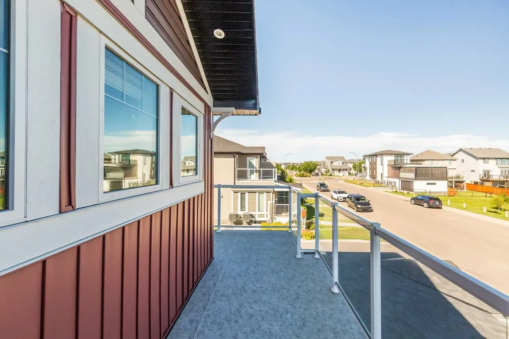 210 Firelight Way W Lethbridge AB T1J 5T3