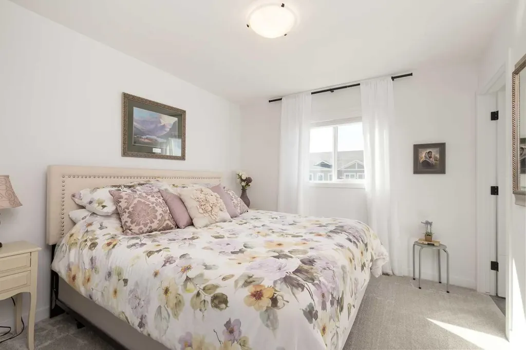 210 Firelight Way W Lethbridge AB T1J 5T3
