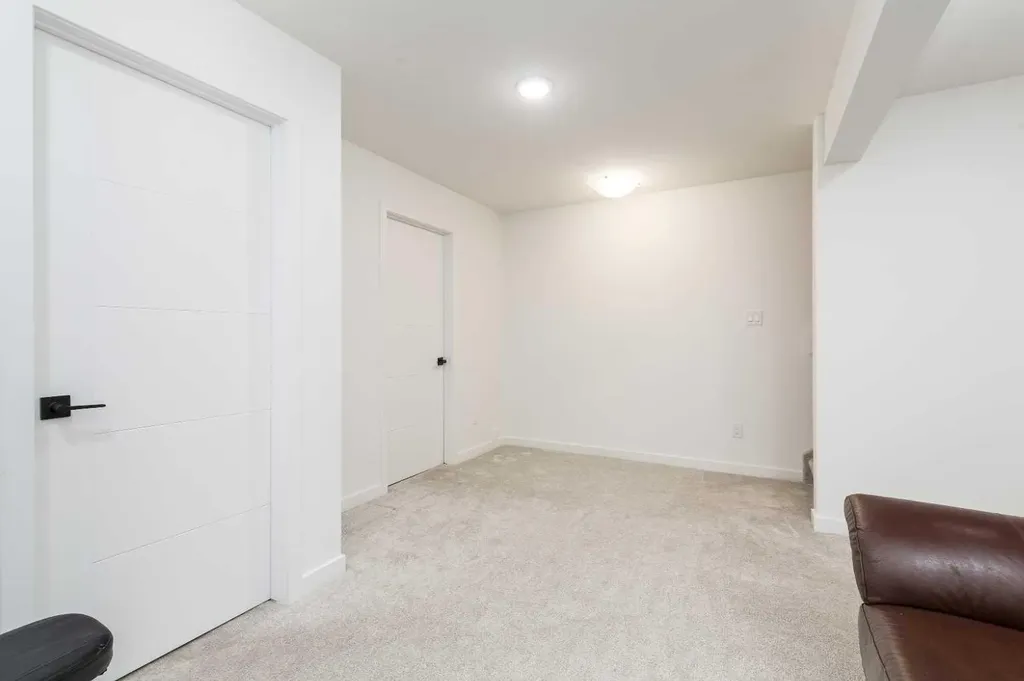210 Firelight Way W Lethbridge AB T1J 5T3