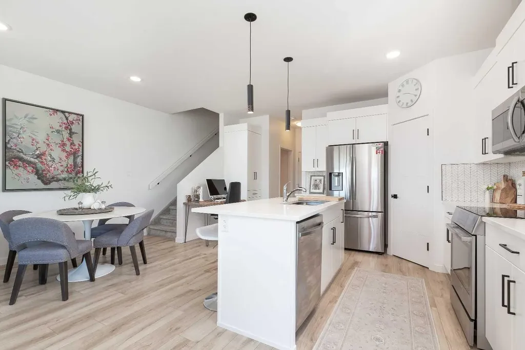 210 Firelight Way W Lethbridge AB T1J 5T3