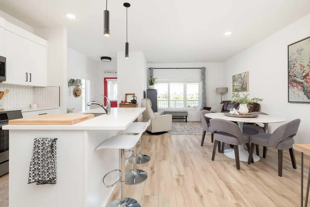 210 Firelight Way W Lethbridge AB T1J 5T3