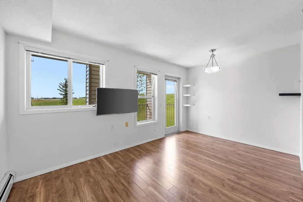 5000 Somervale Court SW Calgary AB T2Y 4M1