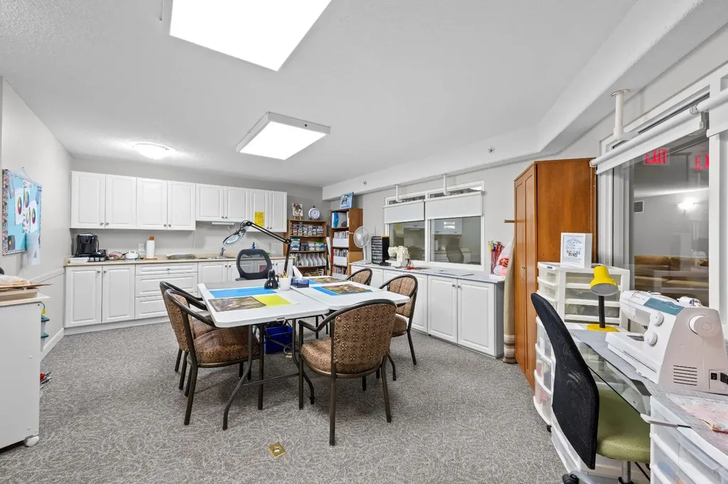 5000 Somervale Court SW Calgary AB T2Y 4M1