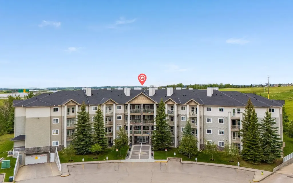 5000 Somervale Court SW Calgary AB T2Y 4M1