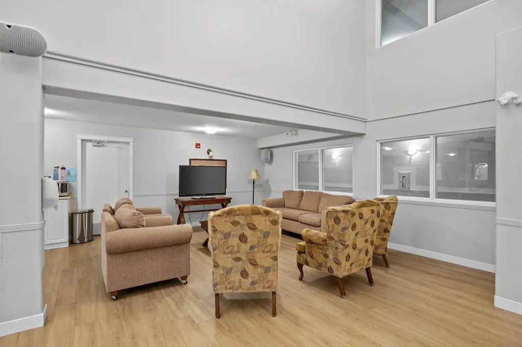 5000 Somervale Court SW Calgary AB T2Y 4M1