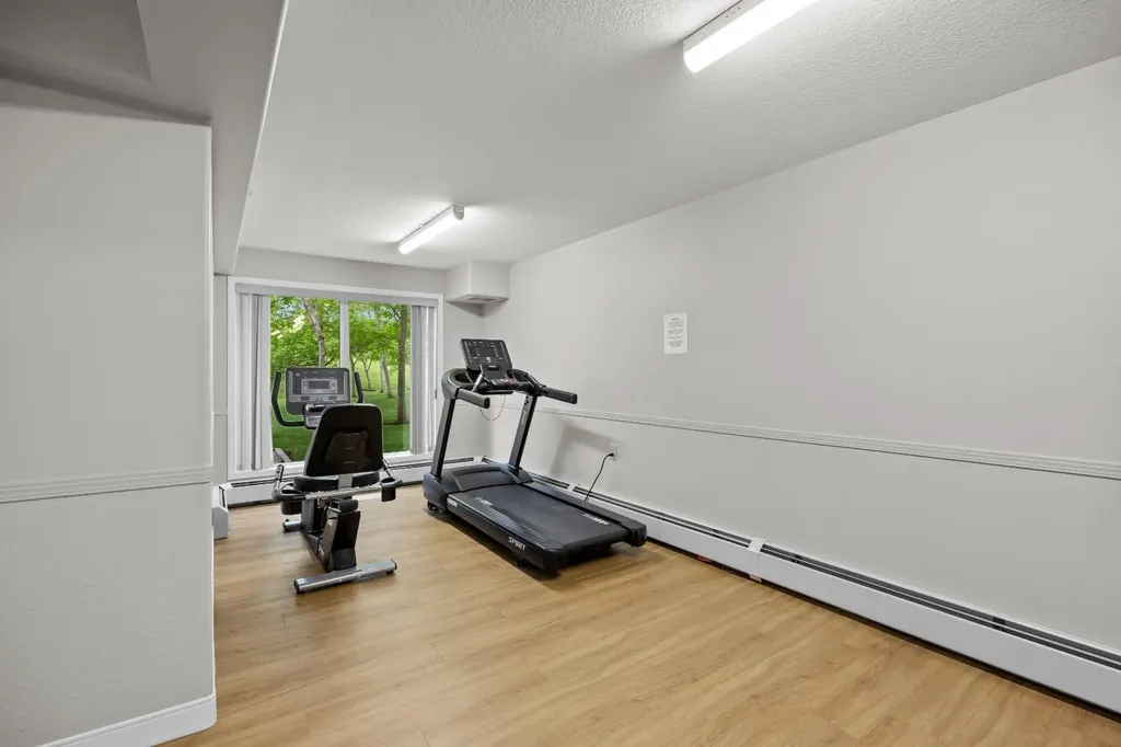 5000 Somervale Court SW Calgary AB T2Y 4M1