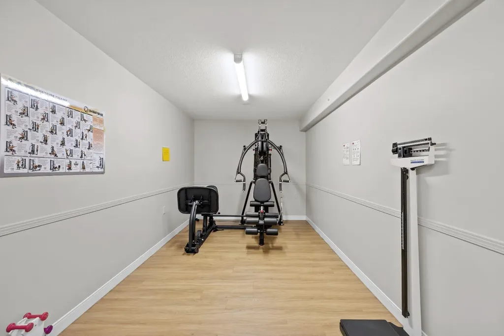 5000 Somervale Court SW Calgary AB T2Y 4M1