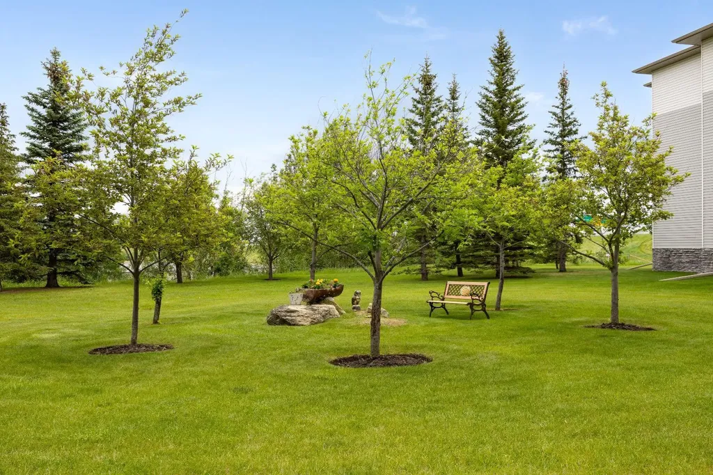 5000 Somervale Court SW Calgary AB T2Y 4M1