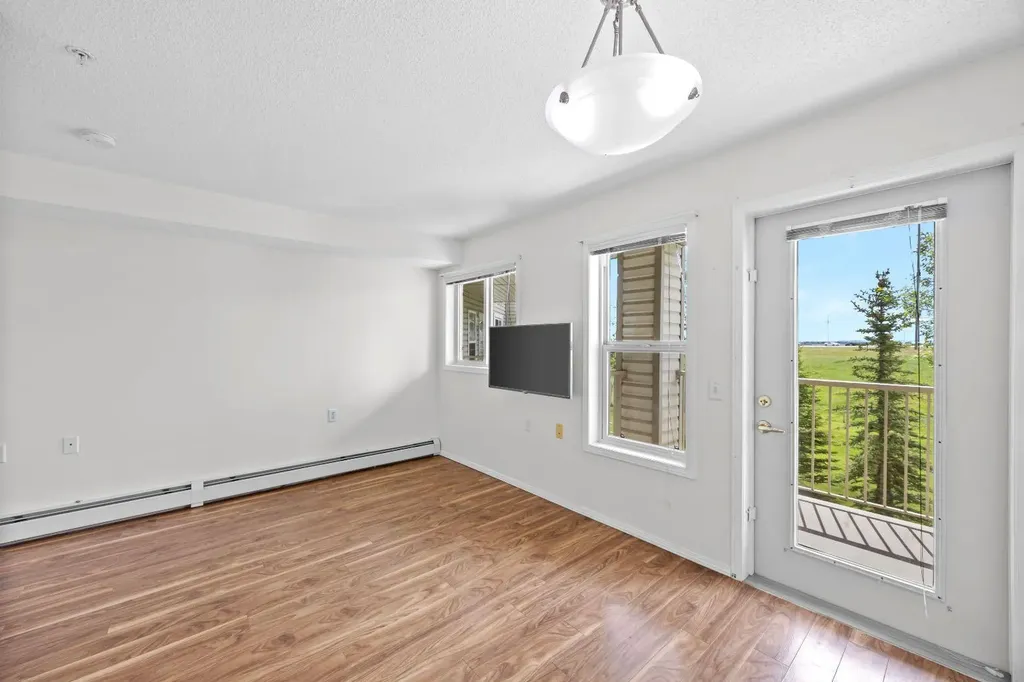 5000 Somervale Court SW Calgary AB T2Y 4M1