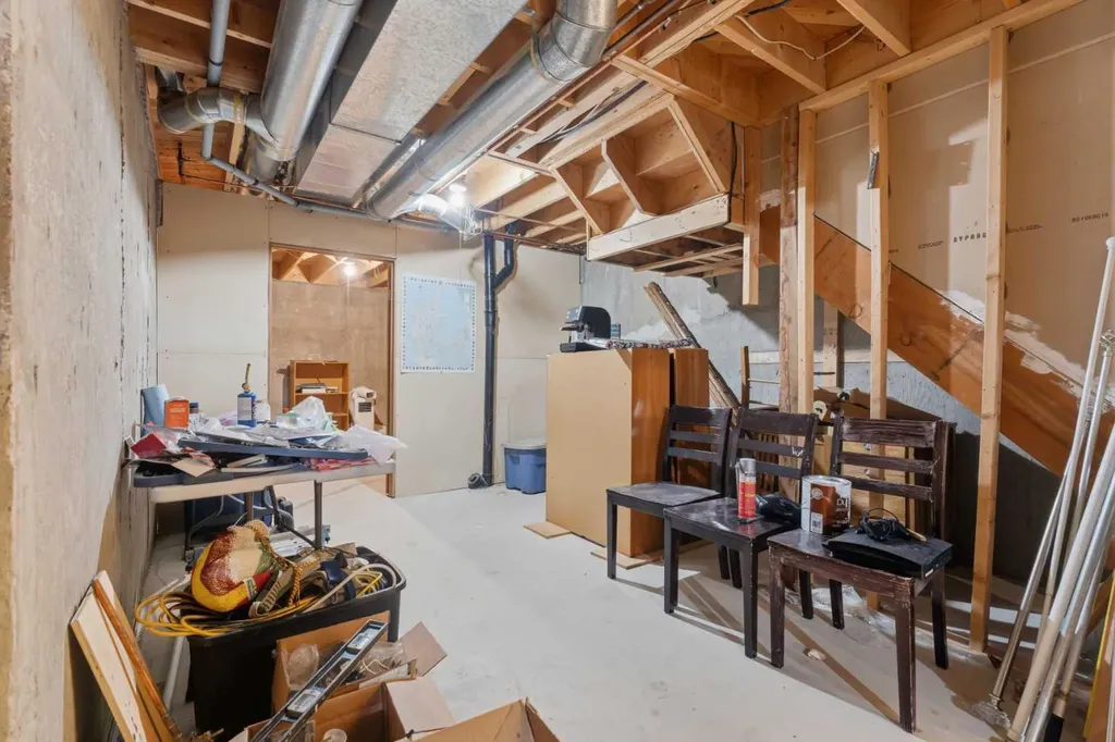 860 Midridge Drive SE Calgary AB T2X 1K1