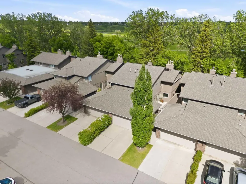 860 Midridge Drive SE Calgary AB T2X 1K1