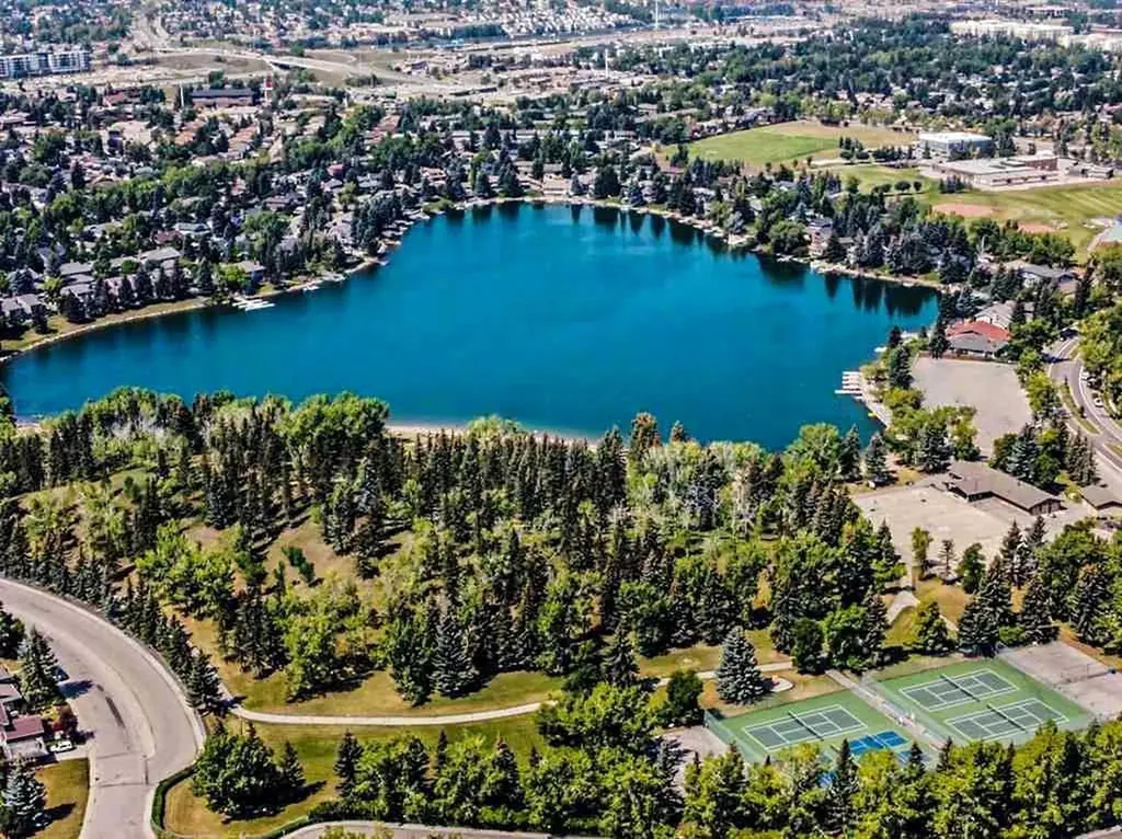 860 Midridge Drive SE Calgary AB T2X 1K1